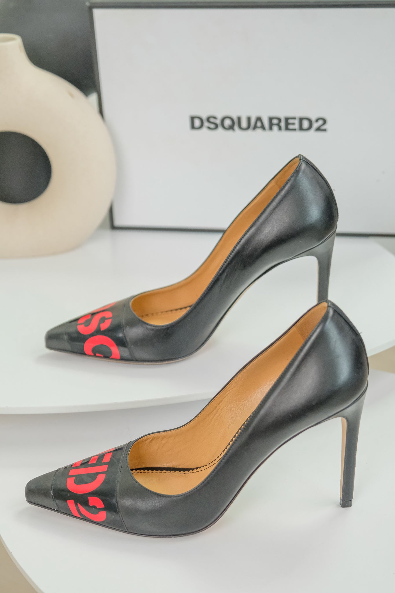 Dsquared затворени токчета